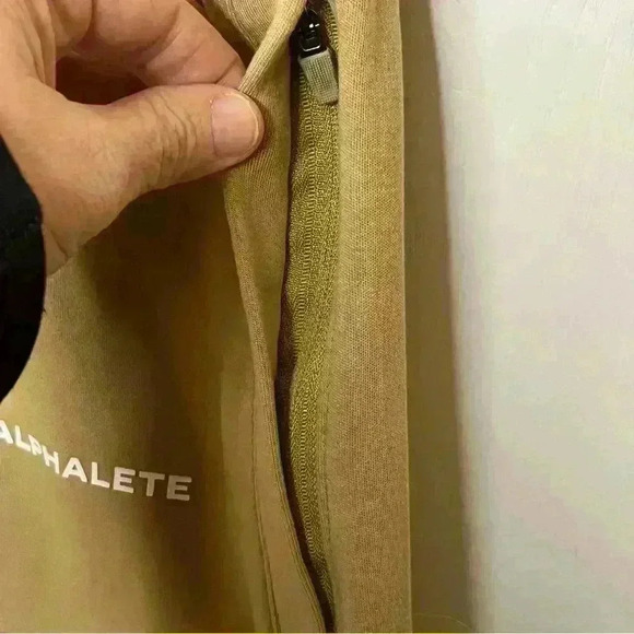 Alphalete Shorts Women Small Tan NWT Athletic Leisure Drawstring Pockets - Picture 3 of 6